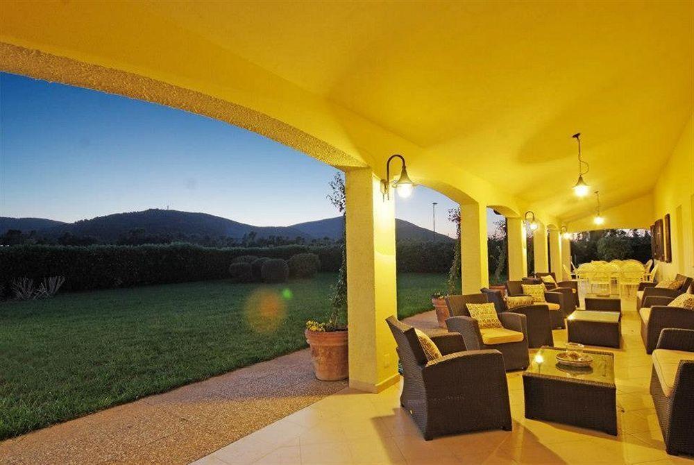 Hotel Domominore Fertilia Luaran gambar